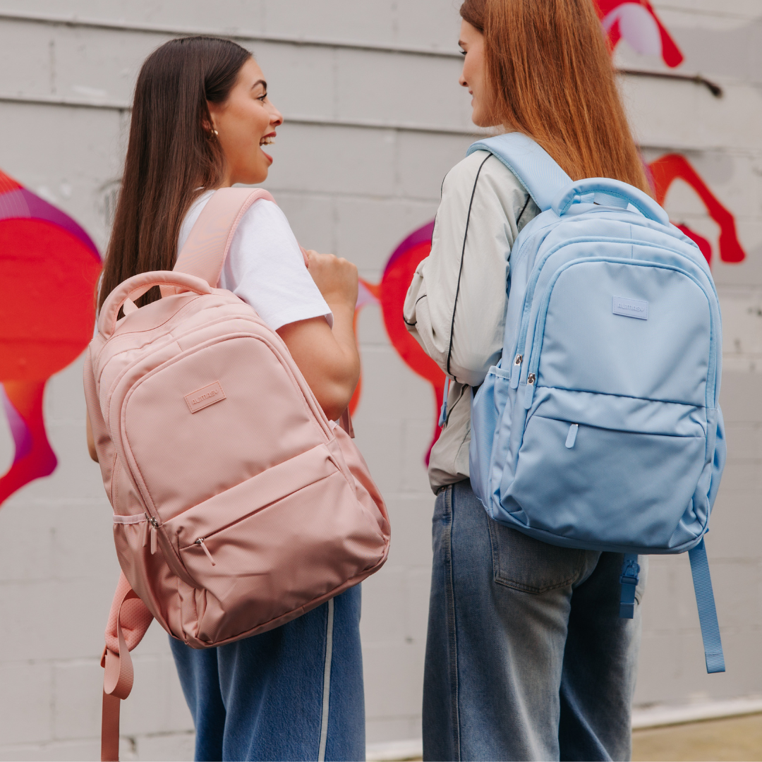 900D Classic Backpack - Blush Light Pink