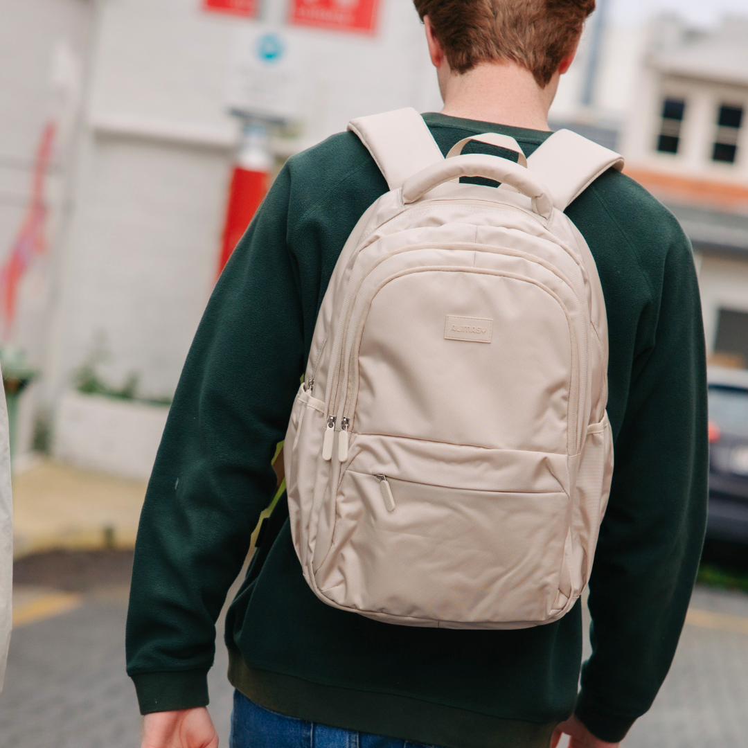 900D Classic Backpack - Champagne